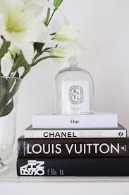 Black And White Coffee Table Books Epasuosittuja Mielipiteita Homevialaura Coffee Table Books Decor Diptyque Candles Coffe Table Books