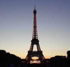 Today 14 juillet is an annual public holiday in france, a bit like independence day is in the united states. La Fete Nationale Et Le Feu D Artifice De La Tour Eiffel