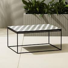 If you are looking for one that oozes personality and has a unique design, you are in the right place. Optical Illusion Black And White Coffee Table