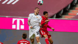 Der defensive mittelfeldspieler und mehrfache dorsch begann vierjährig in baiersdorf beim in der gemeinde altenkunstadt im landkreis lichtenfels ortsansässigen 1. Fc Bayern Munchen Themenseite