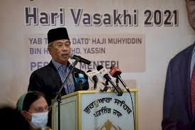 Embattled malaysian prime minister muhyiddin yassin waves from a car while entering the national palace to meet with the king in kuala lumpur, malaysia, monday, aug. Pm Claims Govt Doesn T Have Much Money Left After Covid 19 Malaysia Malay Mail