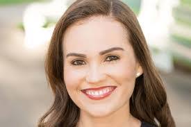 Heather Pullen's Instagram, Twitter & Facebook