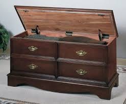 Klasik Ceyiz Sandigi Modeli Ceyiz Sandigi Tasarimlari Modelleri Hope Chest Bedroom Design Storage Chest