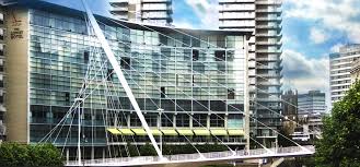 Lowry, it is close to manchester city centre and it is promoted as the lowry hotel manchester. The Lowry Hotel é¢†è‹±