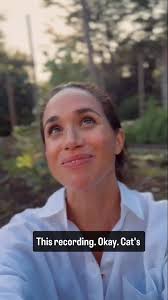 Meghan Markle vuelve a Europa por primera vez después de la muerte de la  reina Isabel II y coincide con Georgina Rodriguez y Victoria Federica.  #RoyalSalseo