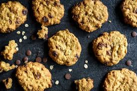 You can absolutely use brown or muscovado sugar in place of the white sugar called for here (and i have in the past), but the cookies tend to lose their snap more quickly. Low Calorie Chocolate Chip Oatmeal Cookies Recipe