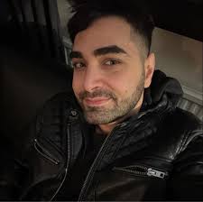 Hi people, I'm looking for a room from April 1st ideally in 107. I grew up  in Australia and China and have been living in Iceland for nearly 5 years  now. I'm