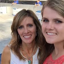 Jennifer Martinelli (@jelli68)