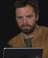 Eddie'nin Maeve'in Harry'yi öldürmesini söylediğinde yüz ifadesi : r/Mobland