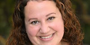 Melissa Holman's Instagram, Twitter & Facebook