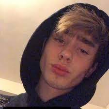 Anthony Lavender's Instagram, Twitter & Facebook