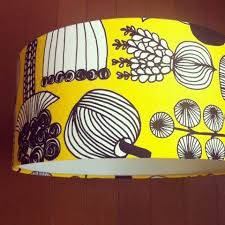 marimekko マリメッコ の生地でランプシェードをリメイク ランプシェード 手作り 布 ランプシェード 手作り ランプシェード