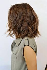 lifestyle trends madchenfrisuren ideen mittellanges haar wellig mittellanges haar wellen haarschnitt mittellange haare