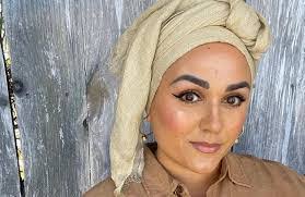 Ursula Beatty's Instagram, Twitter & Facebook