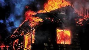 Mimpi melihat rumah terbakar menyisakan perasaan tidak tenang setelah kamu bangun? Pernah Mimpi Rumah Kebakaran Ini Maknanya Citizen6 Liputan6 Com