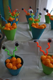 A Giant Bowel With One Set Of Googoo Eyes Would Be Cute You Can Fill With Whatev Fiesta De Monstruos Fiestas De Cumpleanos De Monstruo Cumpleanos De Monstruos
