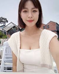 Katrina Ho's Instagram, Twitter & Facebook