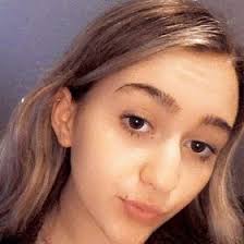 Hallie Steele (halliesteele21)