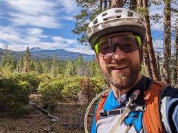 Corey Burns (@Boourns)