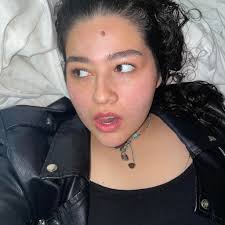 Todos los Tatuajes de Lauren 1. Libélula 2. XXVII