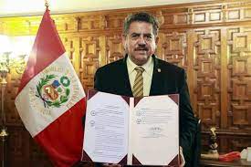 En otro orden, crecen las advertencias internacionales sobre la gestión del presidente de el. Asume Nuevo Presidente De Peru