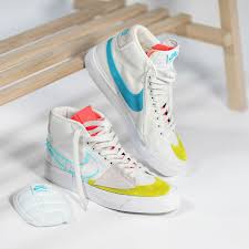 The unstructured blazer takes the stiffness and the stuffiness historically inherent to tailoring, and similar. Nike Sb Zoom Blazer Mid Edge In Bunt Ci3833 101 Everysize Modische Schuhe Aqua Schuhe Susse Schuhe