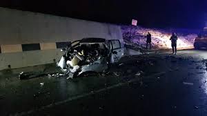 Da, abia astept sa intre noul cod rutier in folosinta, pentru ca un astfel de caz in noul cod se rezolva pe cale amiabila, fara a fi nevoie sa te prezinti la politie. El Este Informaticianul Care A Murit AsearÄ Pe CenturÄ S A Izbit Cu MaÈina De Un Parapet Foto Video