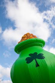 That tradition later grew into wearing green clothing, a popular st. Here S A Look At St Patrick S Day Events Happening In Columbus
