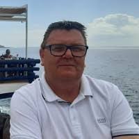 Mark Burchell's Instagram, Twitter & Facebook