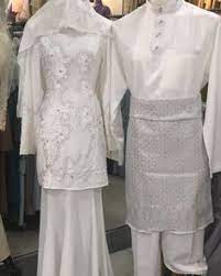Namun, hal tersebut tak terjadi pada sepasang pengantin di malaysia ini. Harga Baju Nikah Sepasang
