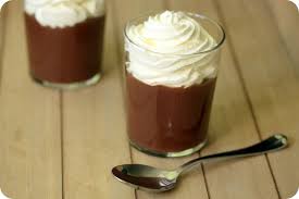 Liegois Au Chocolat Sur La Base D Une Creme Type Danette Au Chocolat A La Casserole Ou Au Companion Chez Requia Cuisine Et Confidences Creme Au Chocolat Petits Pots De