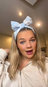 Tara Clement (@bigtmoneyyy)