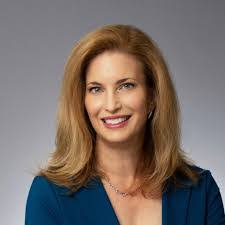 Stephanie Ambrose's Instagram, Twitter & Facebook