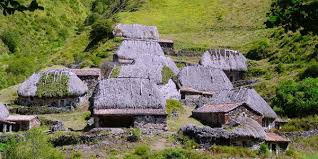 En caunedo (somiedo) hay un total de 13 casas rurales con encanto de alquiler íntegro o por. Casas Rurales Somiedo Parque Natural Casas Rurales Parques Naturales Rurales
