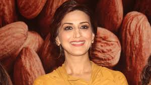 She was born on 1 january 1975 in mumbai, maharashtra, india. Sonali Bendre Wiki Biography Age Movies List Family Photos News Bugz