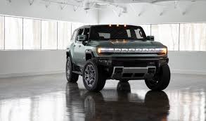 2022 gmc hummer ev electric pickup truck is quite large, but it should be capable and maneuverable off road. Gmc Hummer Ev Vs Tesla Model X Off Roading Machines Motorbiscuit Todayuknews