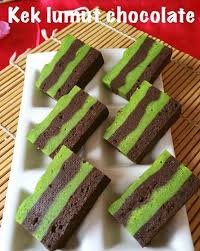 Antara kek yang menjadi kegemaran adalah kek coklat moist yang di kukus dengan topping coklat yang umph!! Kek Lumut Coklat Sarawak Yang Sedap Dan Mudah Aneka Resepi Mudah Dan Sedap