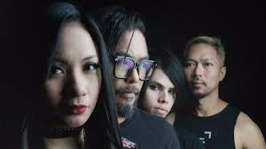 Seluruh media termasuk lirik lagu ataupun chord lagu yang terdapat disini hanyalah untuk media promosi dan pembelajaran. Chord Kunci Gitar Dan Lirik Lagu Karma Cokelat Band Selamat Tinggal Sayang Tribun Solo