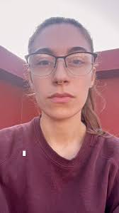 A las chicas que han perdido algo, Día 15 de 30 días de poemas.,  #poetryperformance #poetryofinstagram #spokenwordartist #contemporarypoetry  #writerscommunity