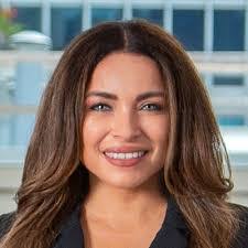 Jennifer Bustillo's Instagram, Twitter & Facebook