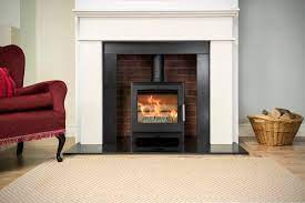 Krbová kamna ambition 5 jsou především dokonalé spalování, perfektní oplach skel a těsnost spalovací komory. Heta Ambition 5 4 9kw Woodburning Stove