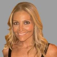 Nikki Foote's Instagram, Twitter & Facebook