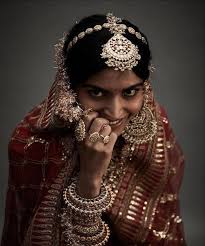 Maang Tikka Sabyasachi Jewelry Mathapatti Tikka Indian Etsy Sabyasachi Jewellery Traditional Wedding Jewellery Bridal Jewellery Indian