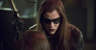 Birds Of Prey Cw 2020 The Huntress And Black Canary Square Off In Arrow Season 2 Promo Jessica De Gouw Arrow Tv Series Arrow Tv