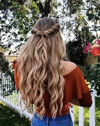 Hairstyles For School Dances Simple Curls 54 Ideas Chic Hairstyles Long Hair Styles Short Hair Styles