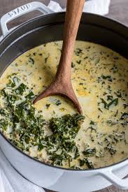Their famous house salad, choice of homemade soup and warm garlic breadsticks. One Pot Zuppa Toscana Soup Olive Garden Copycat Olive Garden Soup Momsdish