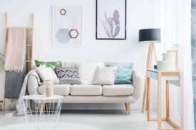 Tidak hanya sofa, kami juga menyediakan sarung sofa dalam beragam warna dan bahan agar sesuai dengan gaya anda. Trik Dekorasi Ruang Tamu Sempit Bergaya Minimalis Halaman All Kompas Com