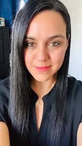 Can you combine two pictures into one?