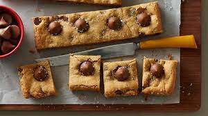 Peanut Butter Blossom Bars Recipe Peanut Butter Blossoms Recipes Betty Crocker Recipes