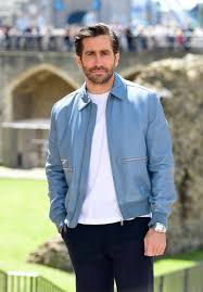 Jake gyllenhaal long hairstyles ideas in 2021. Jake Gyllenhaal S Style Evolution From The Noughties To Now Savoir Flair